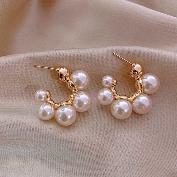 "Now & Forever" Luxury Pearl Gold Mini Hoop Statement Minimalist Dainty Earrings - Picture 7 of 7